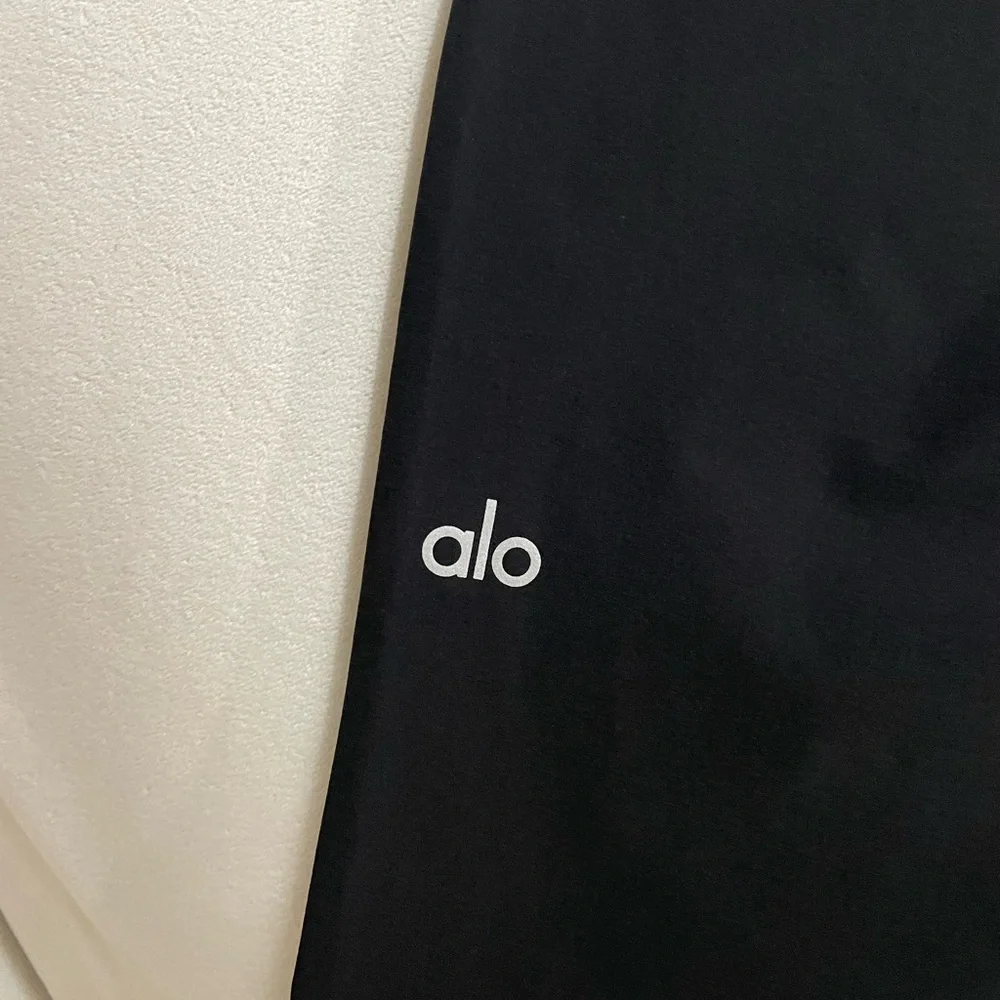 Alo Yoga NWT Suit Up Trouser Regular Lightweight Straight Leg Black Size S